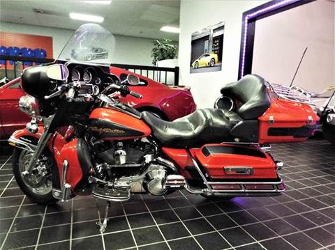 2006 Harley-Davidson Ultra Classic Electra Glide for sale at SAINT CHARLES MOTORCARS in Saint Charles IL