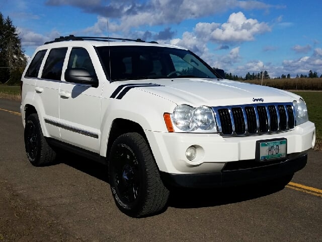 2005 Jeep Grand Cherokee for sale at Low Price Auto and Truck Sales, LLC in Salem OR