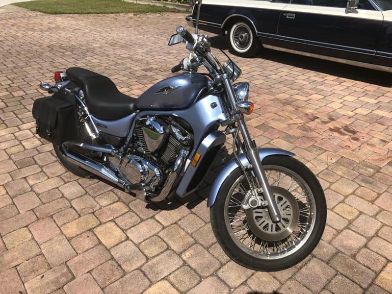 2006 Suzuki Boulevard