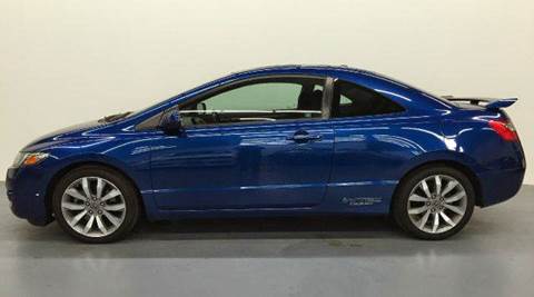 2011 Honda Civic for sale at AVAZI AUTO GROUP LLC in Gaithersburg MD