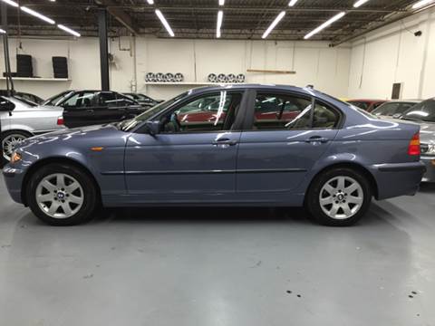 2004 BMW 3 Series for sale at AVAZI AUTO GROUP LLC in Gaithersburg MD
