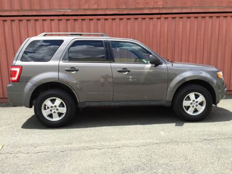2011 Ford Escape for sale at AVAZI AUTO GROUP LLC in Gaithersburg MD