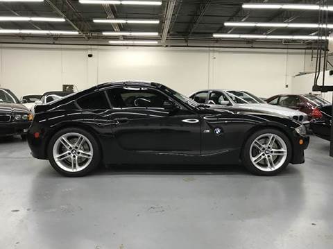 2006 BMW Z4 M for sale at AVAZI AUTO GROUP LLC in Gaithersburg MD