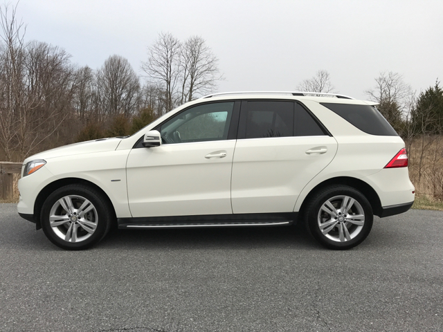 2012 Mercedes-Benz M-Class for sale at AVAZI AUTO GROUP LLC in Gaithersburg MD