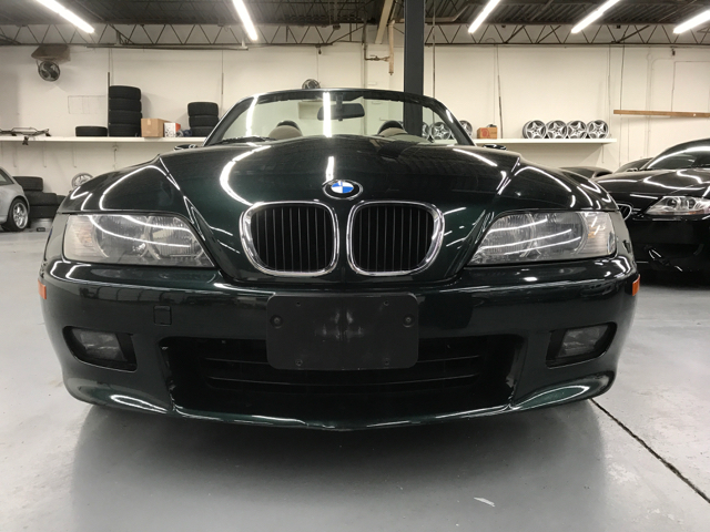 2001 BMW Z3 for sale at AVAZI AUTO GROUP LLC in Gaithersburg MD