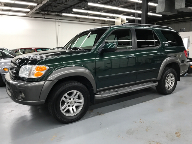 Toyota sequoia 2004