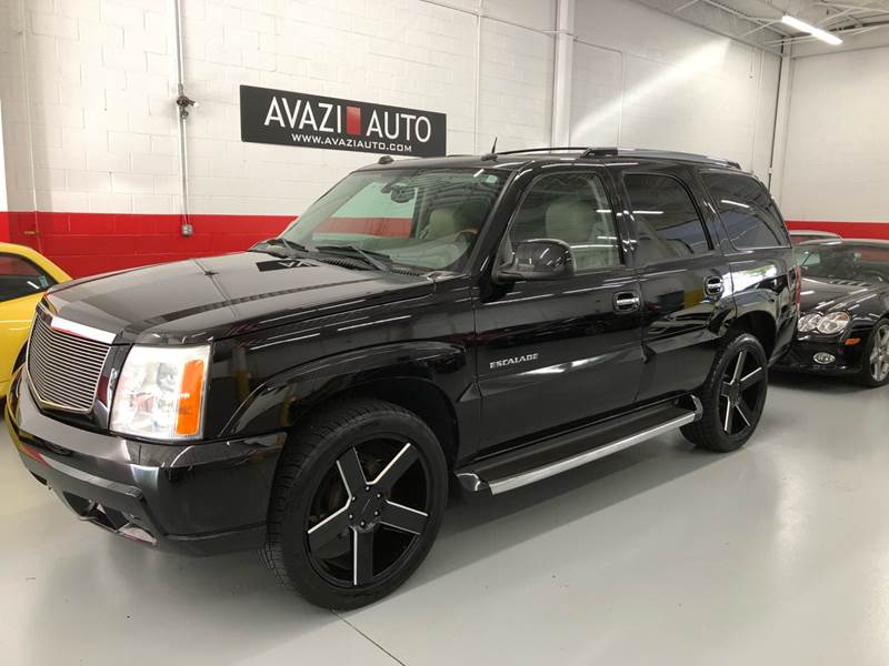 2004 Cadillac Escalade for sale at AVAZI AUTO GROUP LLC in Gaithersburg MD