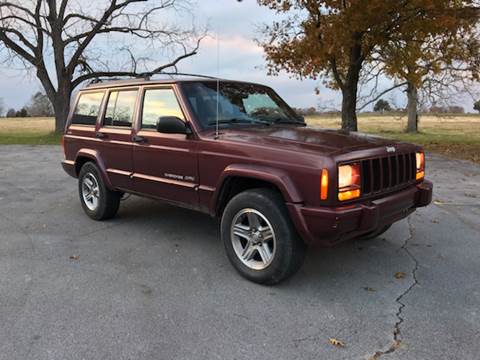 2000 Jeep Cherokee for sale at TRAVIS AUTOMOTIVE in Corryton TN