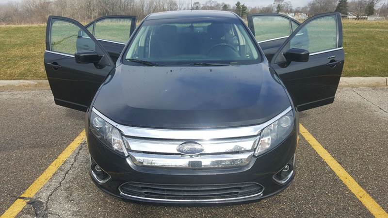 2010 Ford Fusion for sale at ROYAL CAR CENTER INC in Detroit MI
