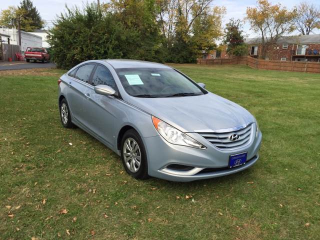 2011 Hyundai Sonata for sale at Motor Max Llc in Louisville KY