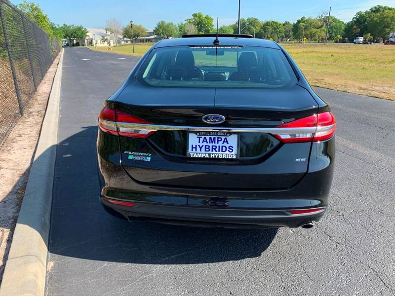 2017 Ford Fusion Energi SE Luxury (image 8)