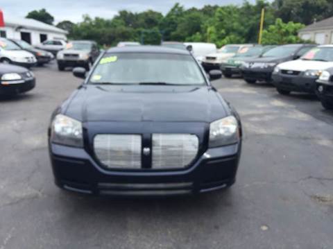 2005 Dodge Magnum for sale at Sandy Lane Auto Sales and Repair in Warwick RI