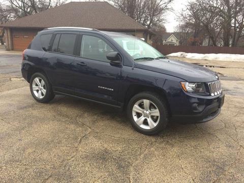 2016 Jeep Compass for sale at GENRICH AUTO SALES in Rockford IL