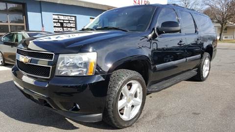 2007 Chevrolet Suburban for sale at Trimax Auto Group in Norfolk VA