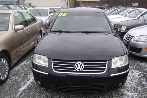 2005 Volkswagen Passat for sale at Balic Autos Inc in Lanham MD