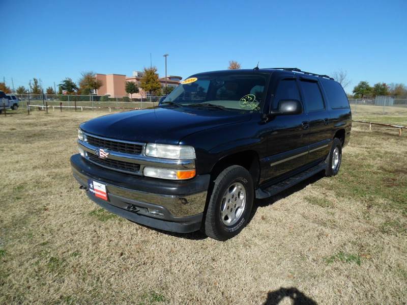 2005 Chevrolet Suburban for sale at LA PULGA DE AUTOS in Dallas TX