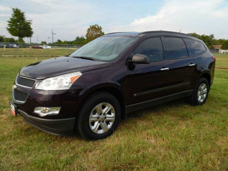 2010 Chevrolet Traverse for sale at LA PULGA DE AUTOS in Dallas TX