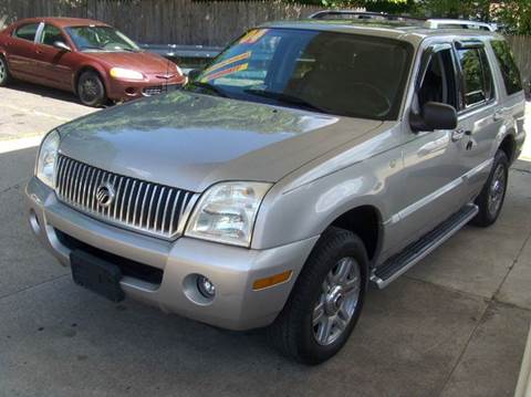 2004 Mercury Mountaineer for sale at RODRIGUEZ MOTORS LLC in Fredericksburg VA