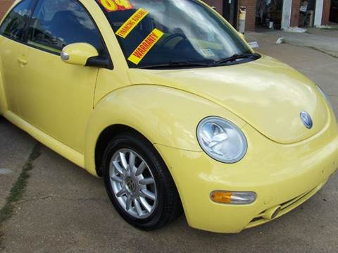 2004 Volkswagen New Beetle for sale at RODRIGUEZ MOTORS LLC in Fredericksburg VA
