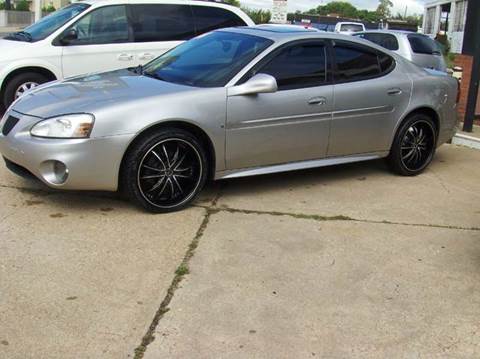 2006 Pontiac Grand Prix for sale at RODRIGUEZ MOTORS LLC in Fredericksburg VA