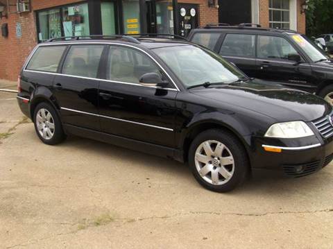 2005 Volkswagen Passat for sale at RODRIGUEZ MOTORS LLC in Fredericksburg VA