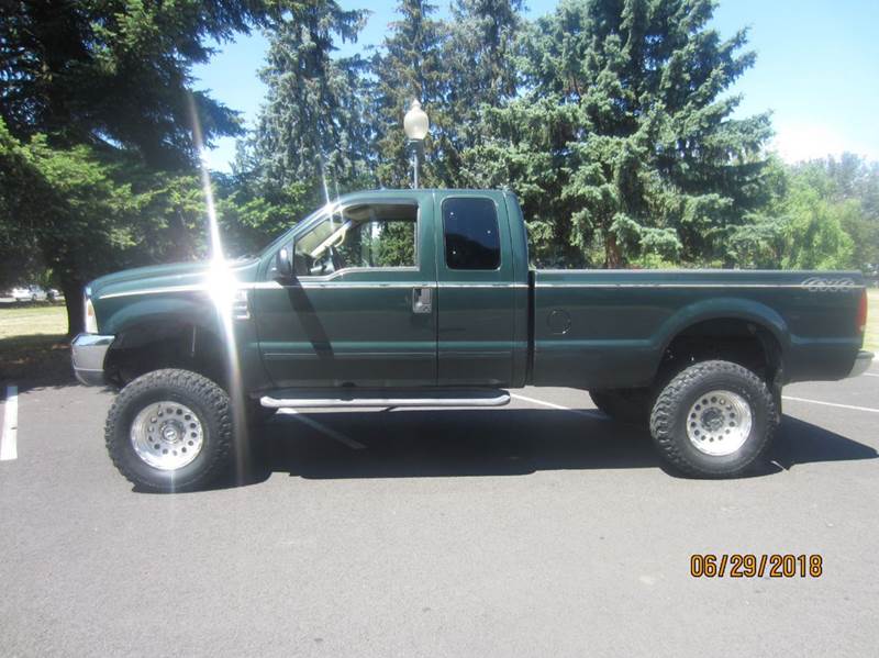 2001 Ford F-250 Super Duty for sale at TONY'S AUTO WORLD in Portland OR