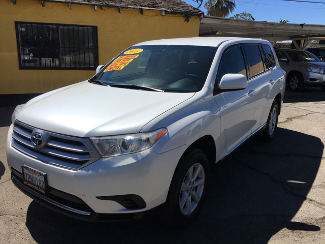 2013 Toyota Highlander for sale at JR'S AUTO SALES in Pacoima CA
