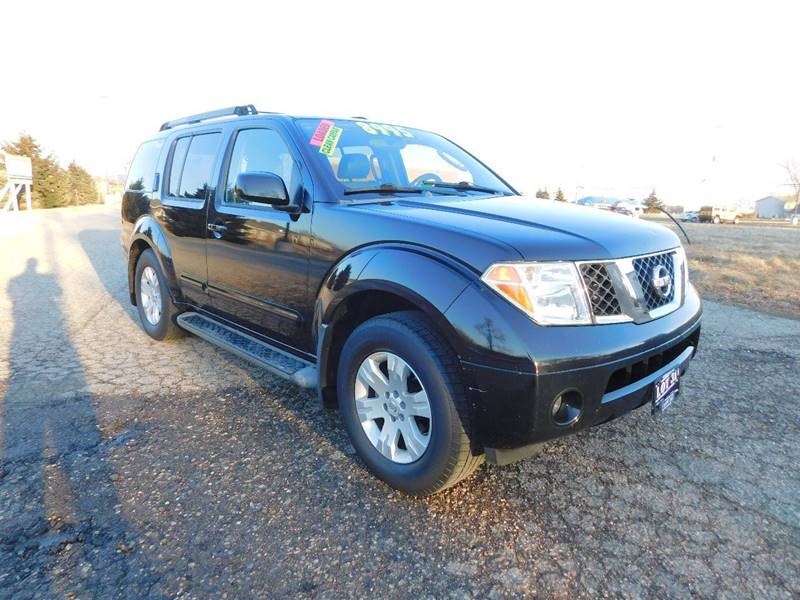 2005 Nissan Pathfinder for sale at Lot 31 Auto Sales in Kenosha WI