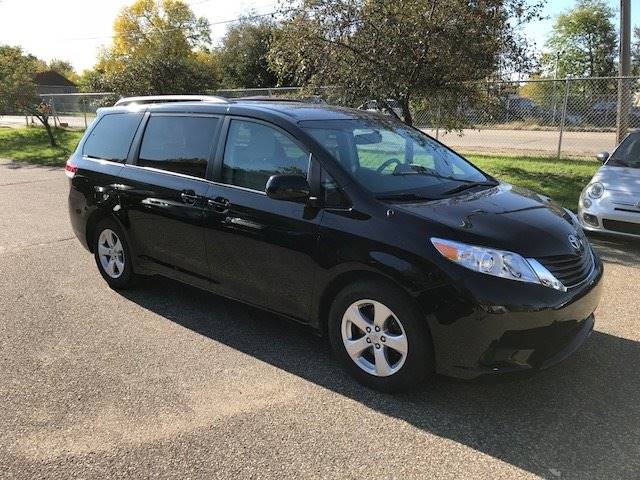 2012 Toyota Sienna for sale at GLOBAL AUTO USA in Saint Paul MN