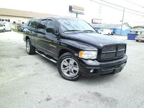 2003 Dodge Ram Pickup 1500 for sale at VICTORY LANE AUTO SALES in Port Richey FL