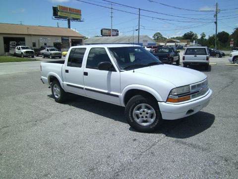 2003 Chevrolet S-10 for sale at VICTORY LANE AUTO SALES in Port Richey FL