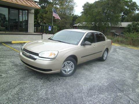 2005 Chevrolet Malibu for sale at VICTORY LANE AUTO SALES in Port Richey FL