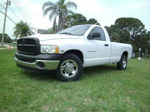 2004 Dodge Ram Pickup 2500 for sale at VICTORY LANE AUTO SALES in Port Richey FL
