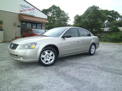 2006 Nissan Altima for sale at VICTORY LANE AUTO SALES in Port Richey FL