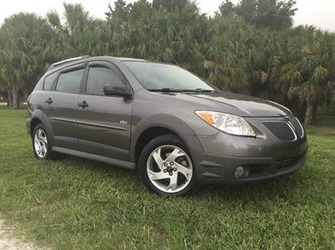 2007 Pontiac Vibe for sale at VICTORY LANE AUTO SALES in Port Richey FL