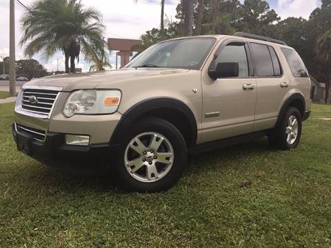 2007 Ford Explorer for sale at VICTORY LANE AUTO SALES in Port Richey FL
