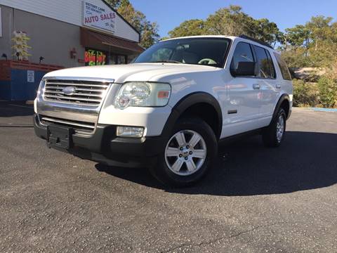 2007 Ford Explorer for sale at VICTORY LANE AUTO SALES in Port Richey FL