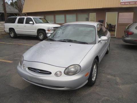 1998 Ford Taurus for sale at Pioneer Motors in Twin Falls ID