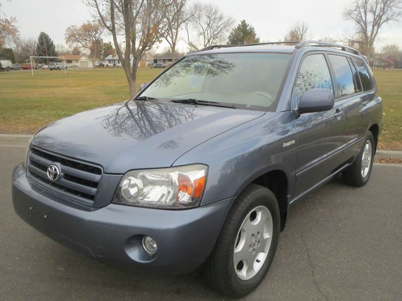 2005 Toyota Highlander for sale at Pioneer Motors in Twin Falls ID