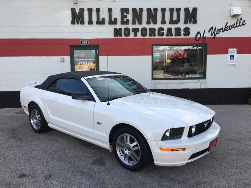 2005 Ford Mustang for sale at Millennium Motorcars in Yorkville IL