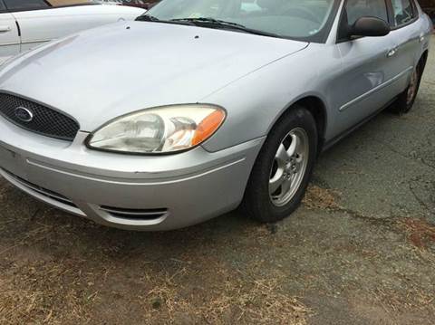 2006 Ford Taurus for sale at Lighthouse Truck and Auto LLC in Dillwyn VA