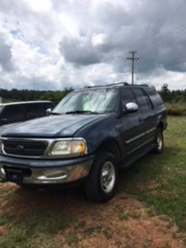 1998 Ford Expedition for sale at Lighthouse Truck and Auto LLC in Dillwyn VA