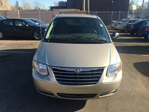 2006 Chrysler Town and Country for sale at BHM Auto Sales in Detroit MI