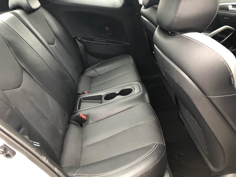 2017 Hyundai Veloster Turbo 3dr Coupe Dct W Black Seats In Topeka