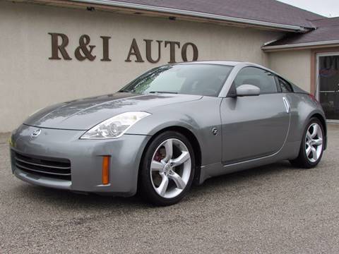 2006 Nissan 350Z for sale at R & I Auto in Lake Bluff IL