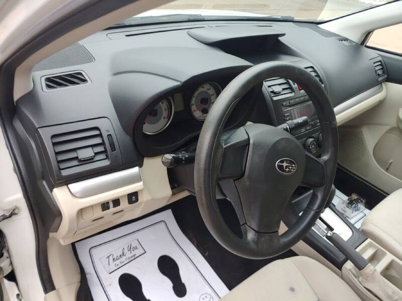 2012 Subaru Impreza 2.0i (image 12)