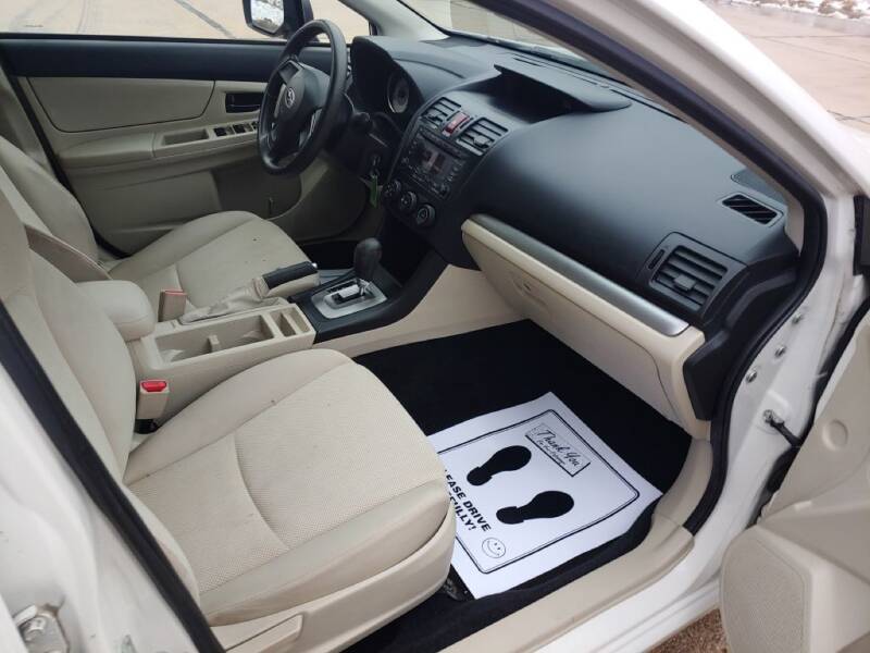 2012 Subaru Impreza 2.0i (image 24)