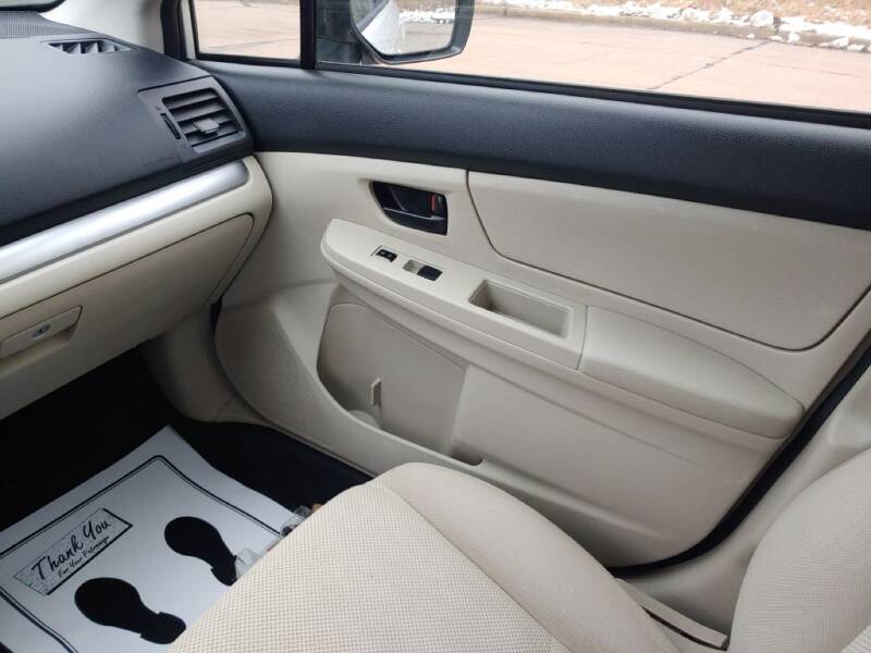 2012 Subaru Impreza 2.0i (image 17)
