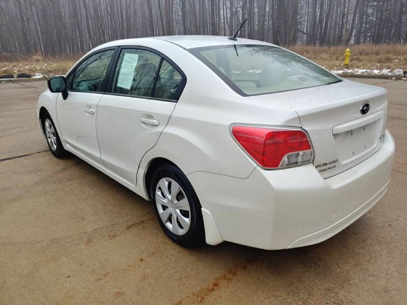 2012 Subaru Impreza 2.0i (image 3)