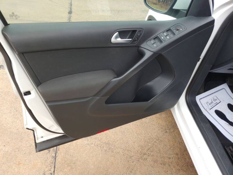 2013 Volkswagen Tiguan (image 10)